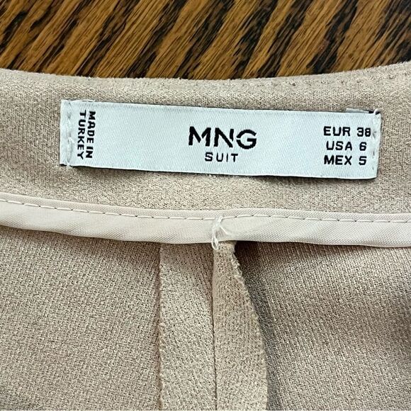 MANGO MNG SUIT Laser Cut Faux Suede Shorts Size 6 Tan - Picture 7 of 9